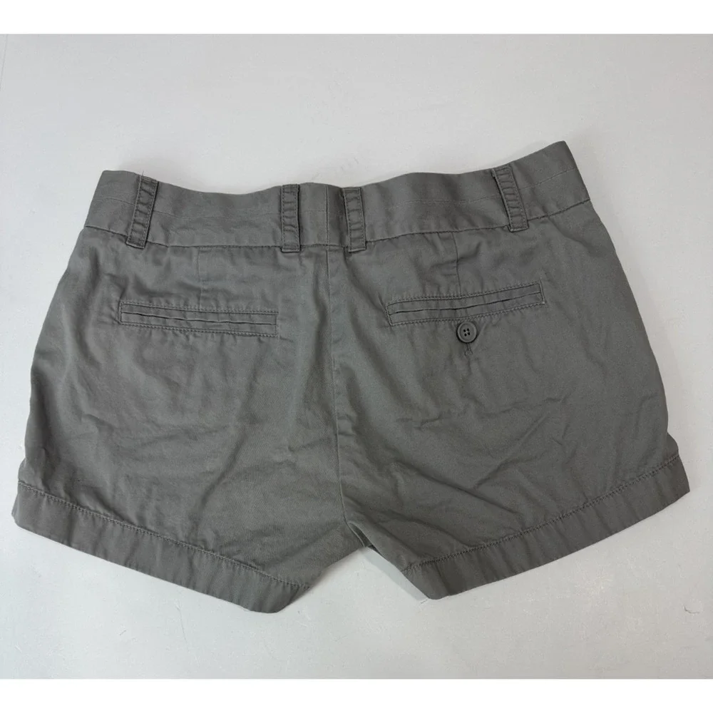 J. Crew Broken-In Chino Shorts Gray 100% Cotton Women's Size 2 Preppy Pockets